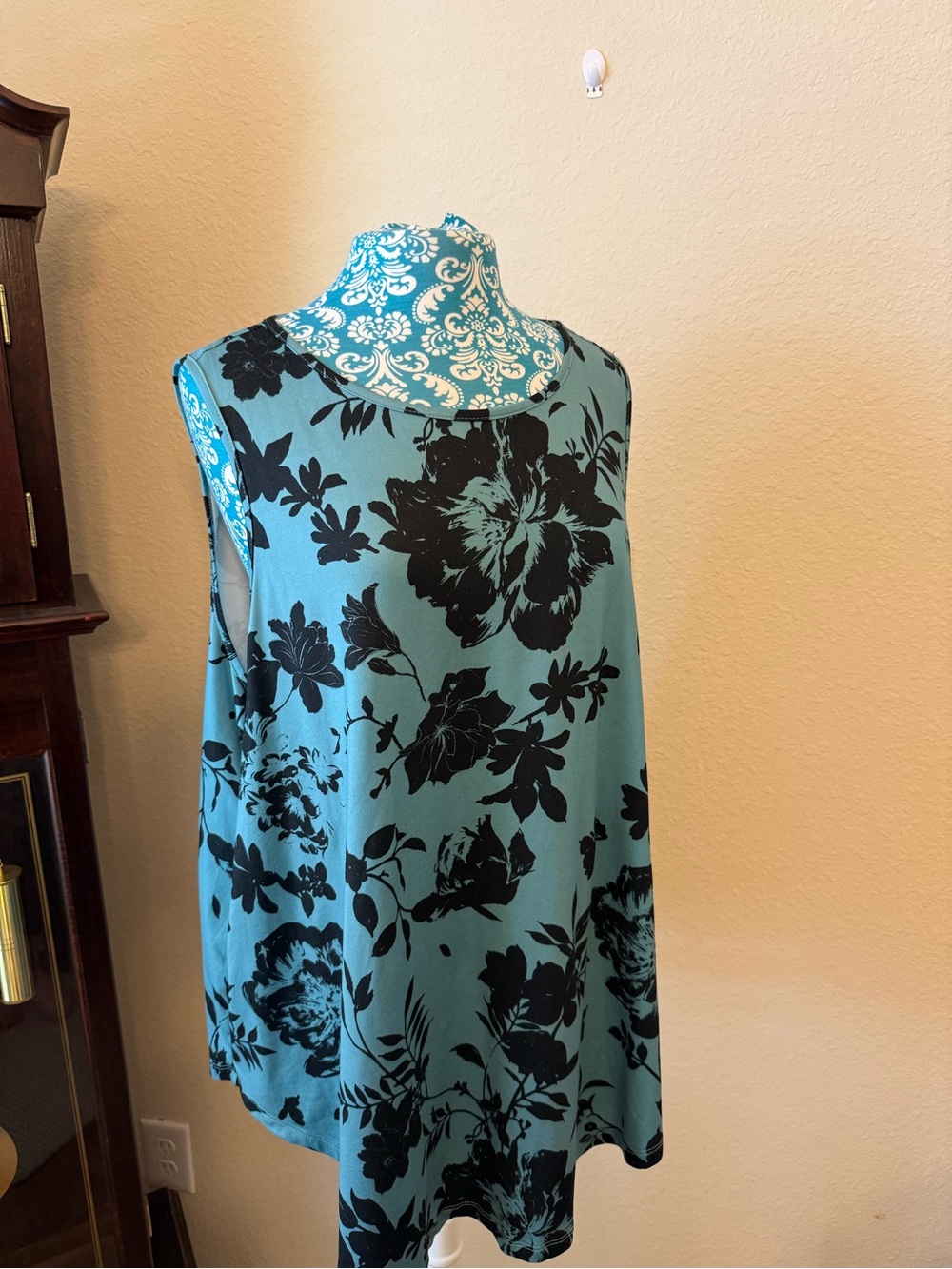 SHEIN Turquoise Tank Top with Black Floral Print